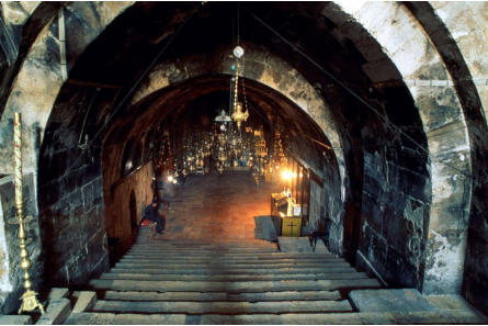 Jeruzalem - Crkva Marijina groba - Ulaz i stepenice prema donjem dijelu crkve